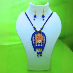 Shubh Sankalp Royal Blue Cowrie Necklace Set - Image 3