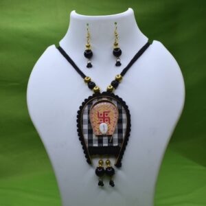 Shubh Shakti Black Cowrie Necklace Set - Image 2