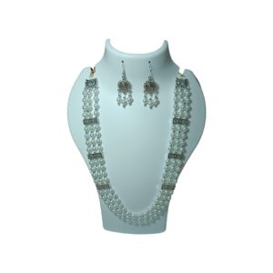 Elegant Pearl Trio Necklace Set - Image 1