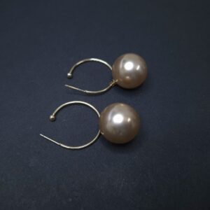 Golden Mocha Pearl Hoop Earrings - Image 2