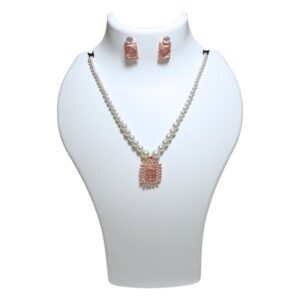 Blush Radiance Pearl Necklace Set - Image 1