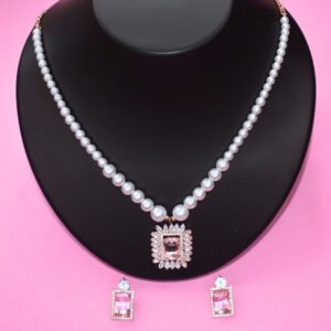 Blush Radiance Pearl Necklace Set - Image 2