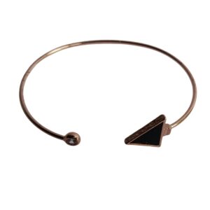 Noir Arrow Minimalist Open Cuff Bracelet - Image 1
