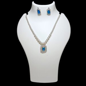 Sapphire Glow Pearl Necklace Set - Image 4