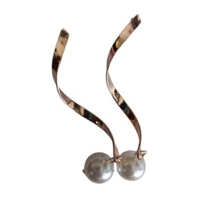 Elegant Twisted Pearl Drop Earrings - Image 1
