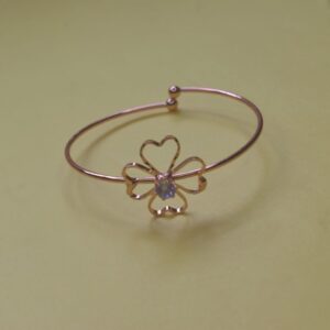 Rose Gold Heart Bloom Bracelet - Image 2