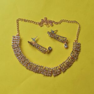 Golden Gleam Crystal Mesh Necklace Set - Image 2